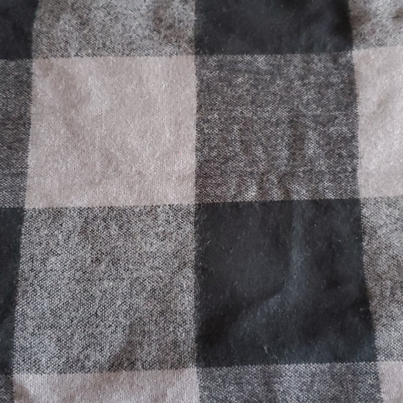 Purple and Black Scarf - Picture 4 of 4